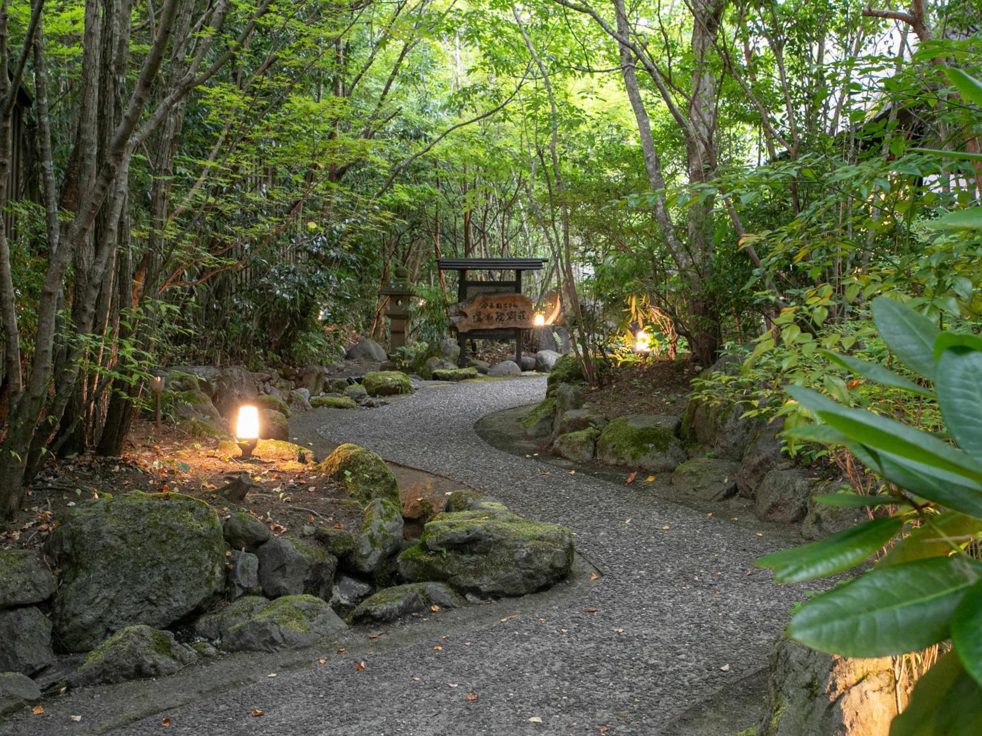 Yufuin Besso Shikisai Hotel Exterior photo